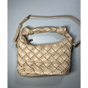 Urban Expressions Basket Weave Shoulder Bag Nude Beige Puff Small Zip Top